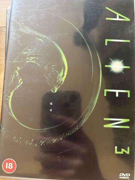 Alien 3 : David Fincher : Sci-Fi / Horror : DVD