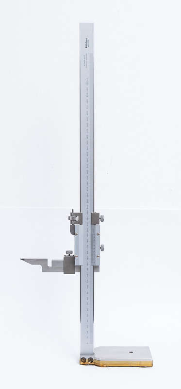 Mitutoyo No. 508-210 450mm 0.02mm Vernier Height Gauge *MINT IN THE BOX*