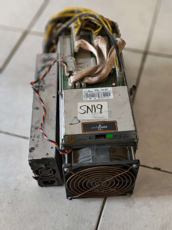 Bitmain Antminer S9 (13 to 14 Ths) Bitcoin (BTC) Miner + power supply