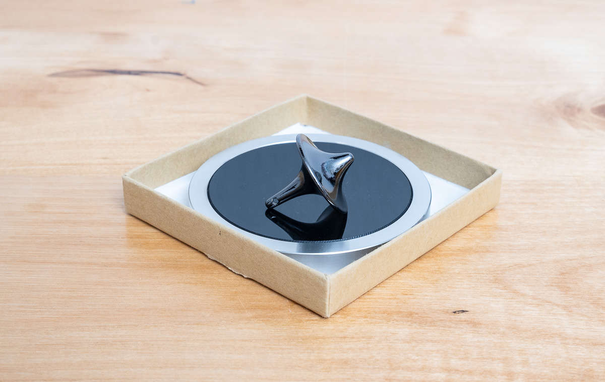 ForeverSpin ForeverBase surface base and stand for Top + Free Top