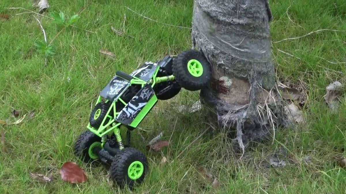 RC Car 4WD Rock Crawler 2.4GHz Remote Control High Speed 1:16