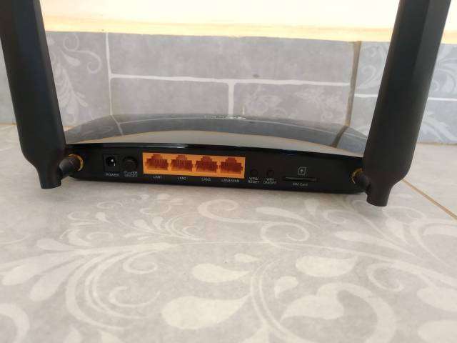 TP-Link TL-MR6400 300 Mbps Wireless N - 4G LTE Router