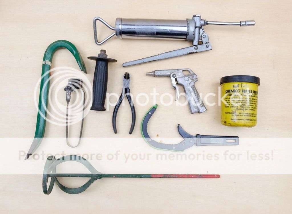 *R349 BARGAIN JOB LOT* -  Bench Vice, 2 X Power Tools & Other Hand Tools Etc