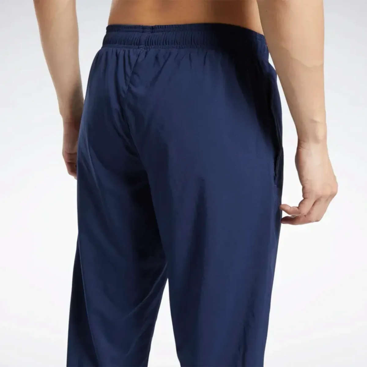 REEBOK WOOVEN TRACKPANTS NAVY RETAIL R700