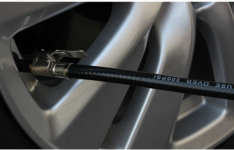 220 Psi Lock On Tire Inflator Air Pressure Gauge Pistol Chuck Hose Car/Bike Auto