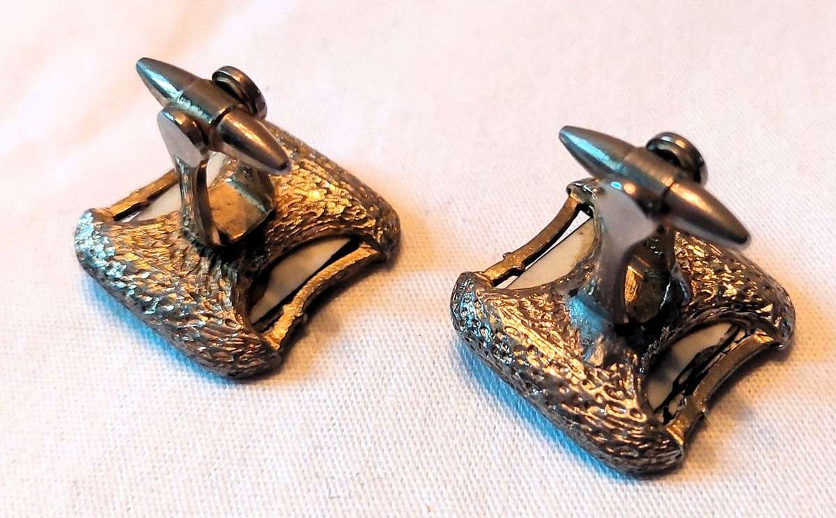 Vintage Japanese Arita Toshikane - Metal -Samurai Warrior cufflinks