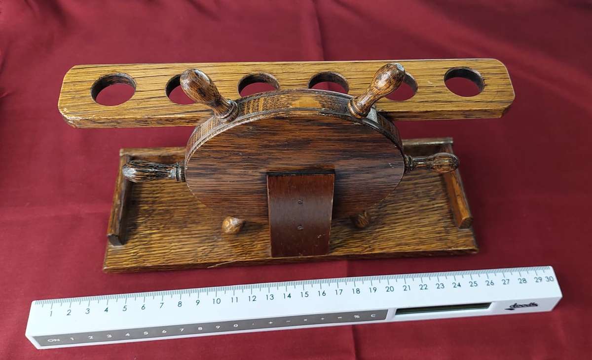 Vintage  6 wooden tobacco pipe holder made by Tallent of Old Bond Street London