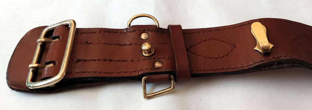 Officers Leather Sam Browne Belt - Size 32 with a leather Webley Holster