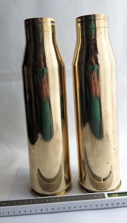 1 Set of  2 off Brass Shell - Caliber 60 mm   - 1 with a primer and 1 without