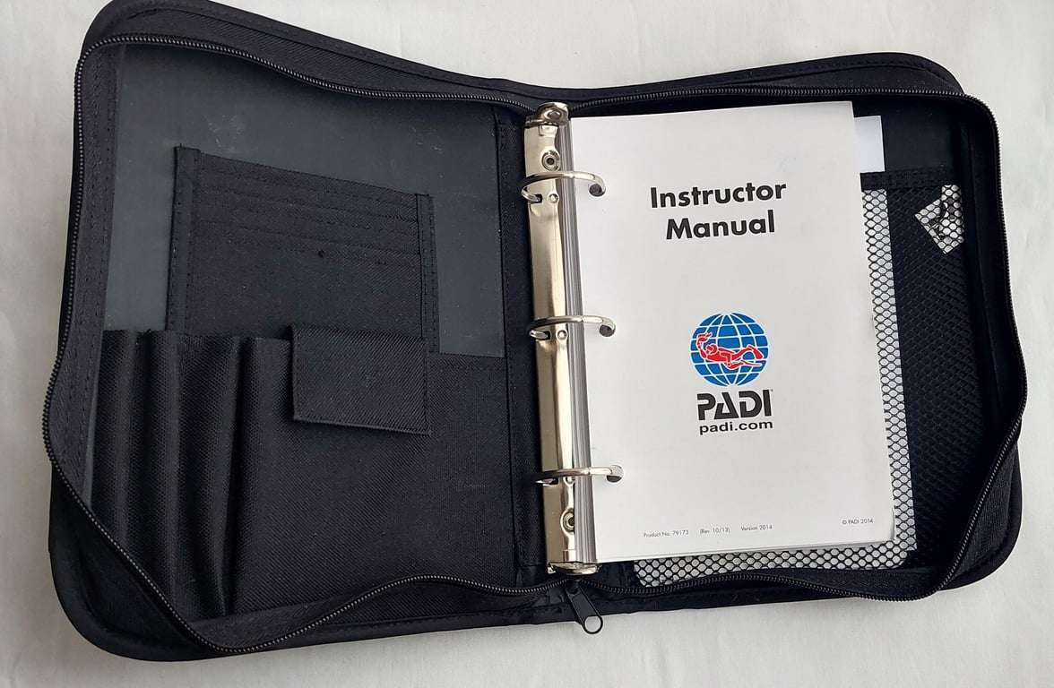 Padi - Instructor Manual with Course / Program guides & Multilevel Recreational Dive Planner
