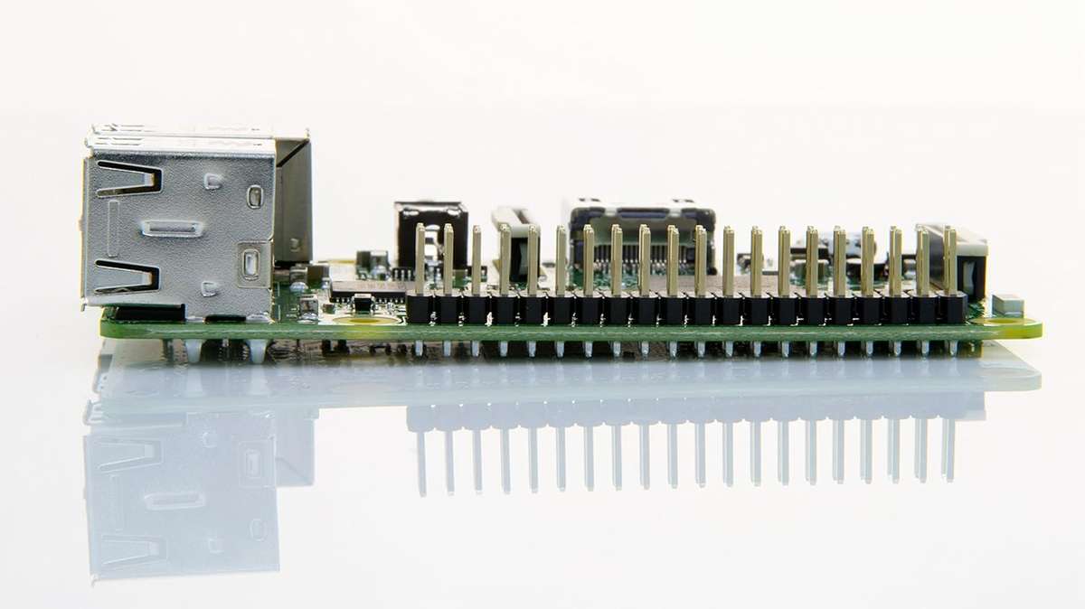 Raspberry Pi 3 Model B Motherboard by Raspberry Pi