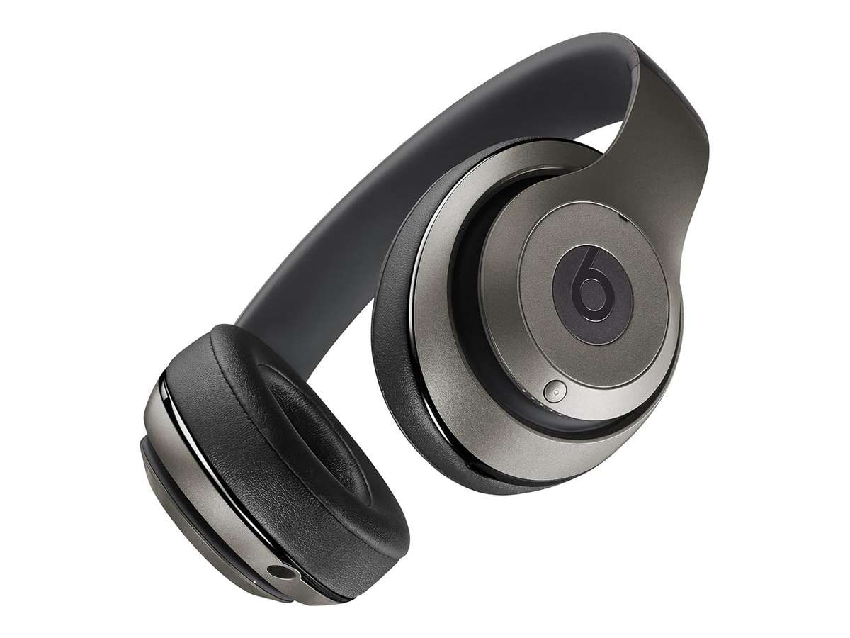 BEATS BY DRE STUDIO WIRELESS OVER-EAR HEADPHONES TITANIUM / BID TO WIN