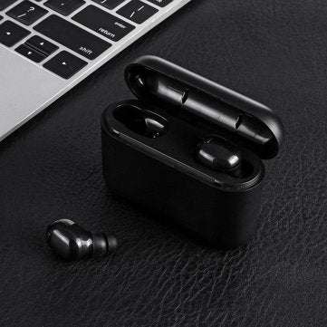 P9 Professional Waterproof Sports bluetooth 5.0 TWS HiFi Stereo Headset Earphone with 2200mAh Power