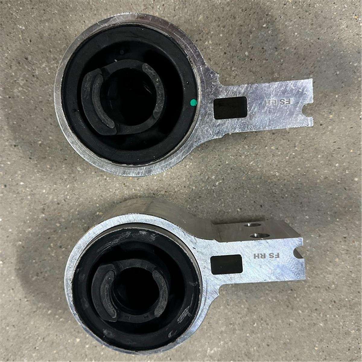 1Pair Lower Control Arm Tow Arm Bushing BB5Z-3C339-A BB5Z3C403A for Explorer 2011-2017 K200778 K200
