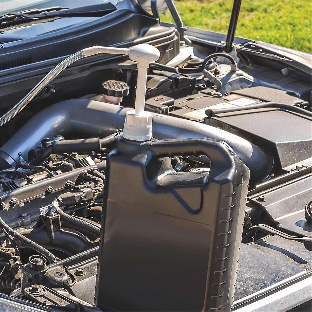 Fluid Pump for Quart Bottles ,Gear Oil,Transmission and Differential Fluid with This 8cc Hand Pump w