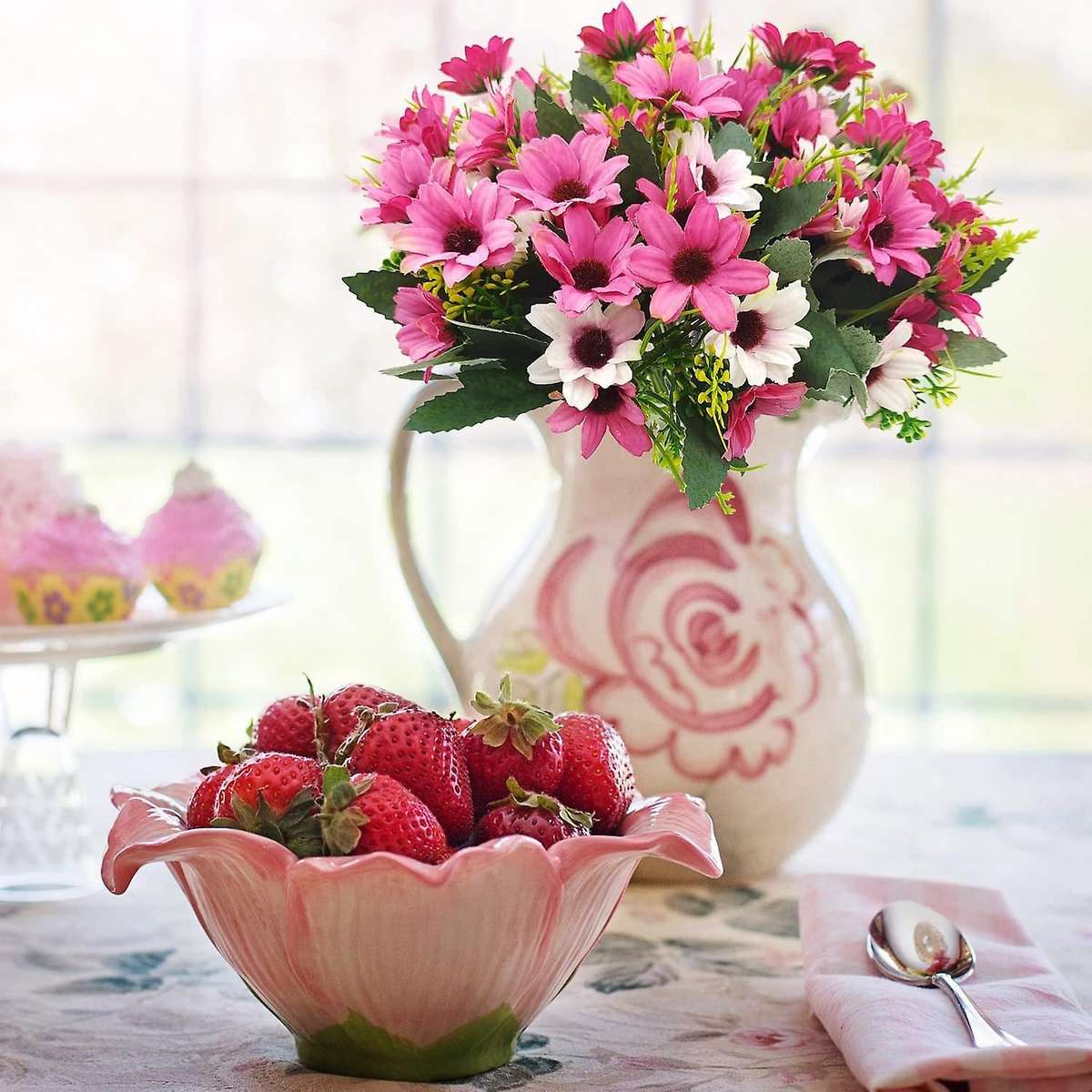 Artificial Wildflowers Fake Daisy Silk Faux Flowers Rose Red