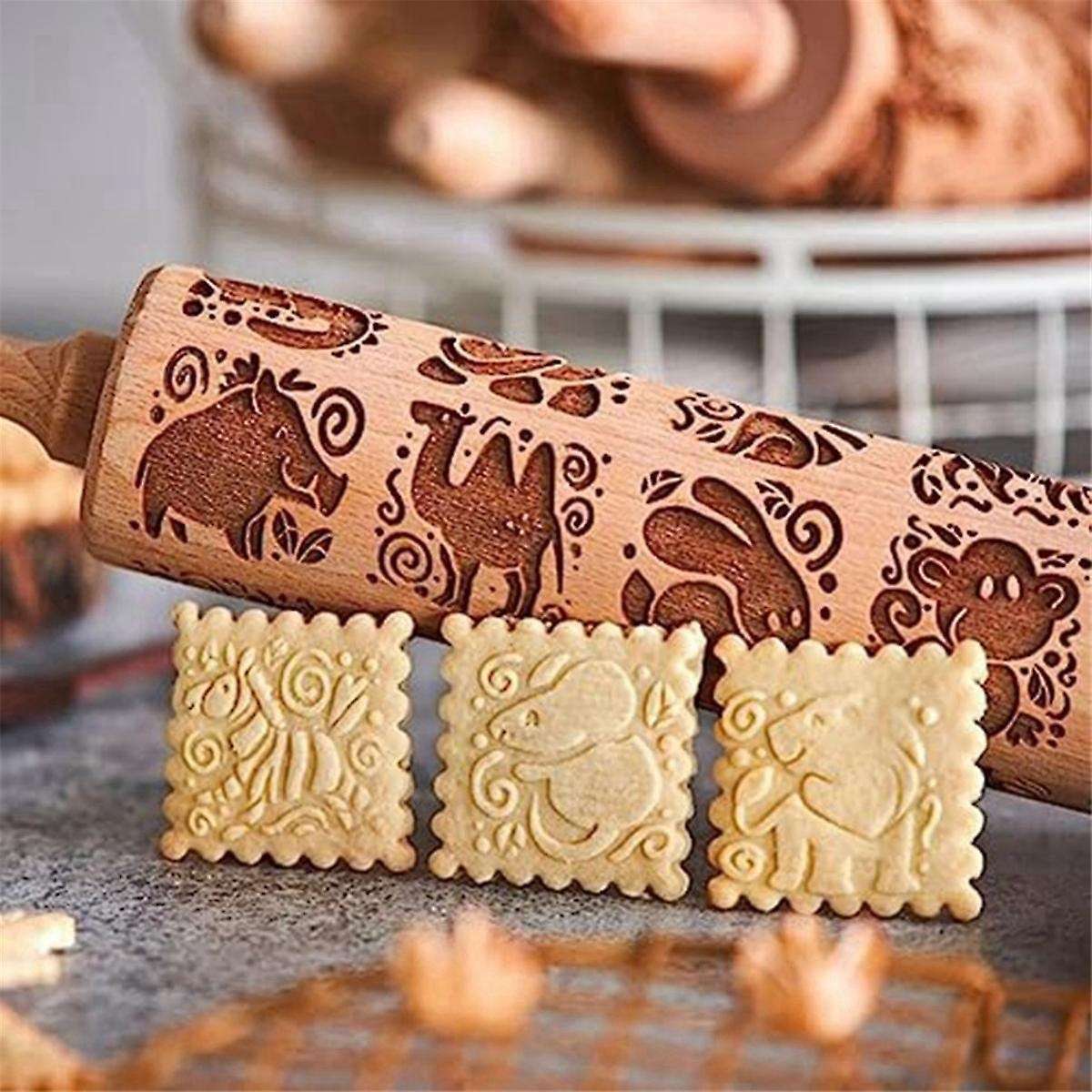 Animal Print Embossed Rolling Pin Cookie Rolling Pin, Large Wood Textured Roller for Baking