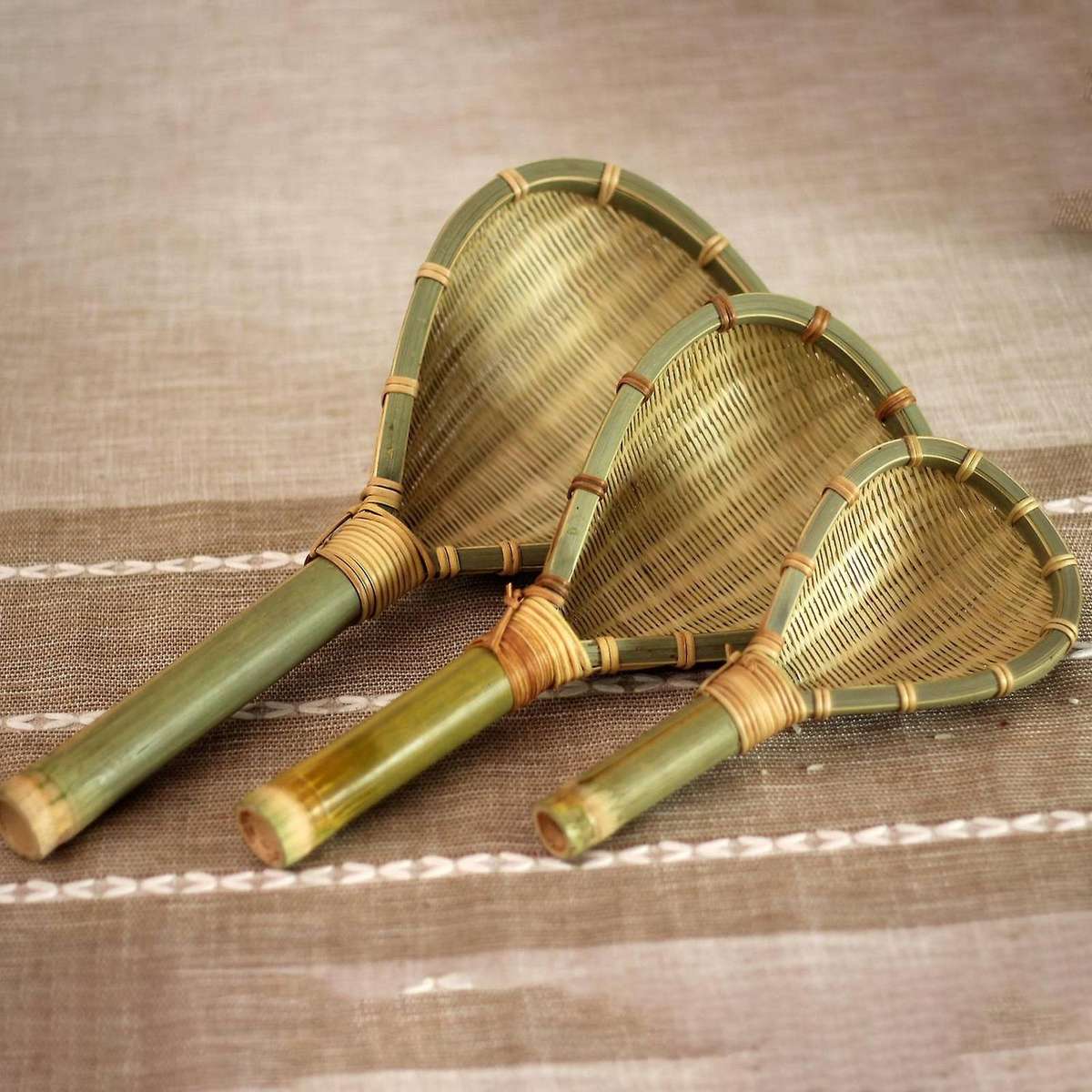 Set of 3 Bamboo Colander Sieve Sifters with Long Handle Handmade Braided Rice Colander Flour Spoon D