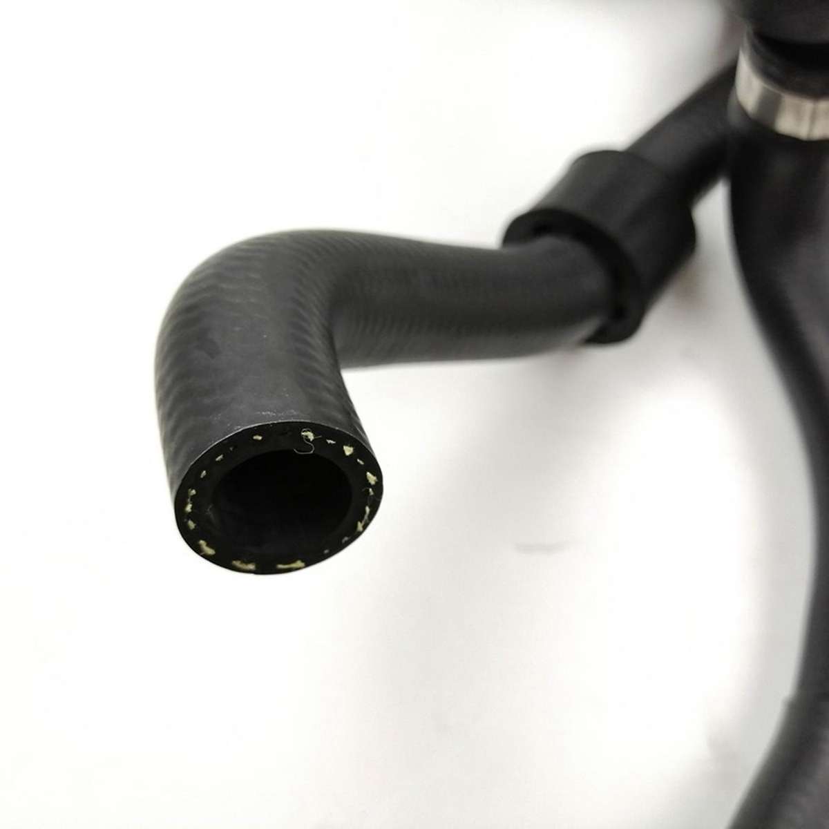 Radiator Water Hose Pipe for Mercedes Benz S500 500 4-matic Lower