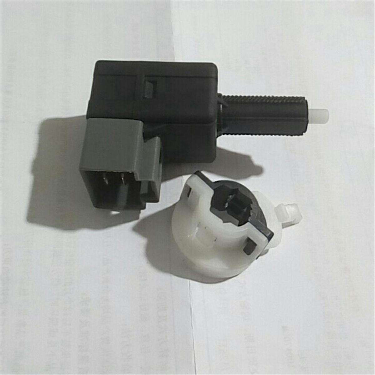 Car Stop Back Lamp Switch for I10 I20 Ix35 Ceed 938103s700 938103k000 93810-3k000