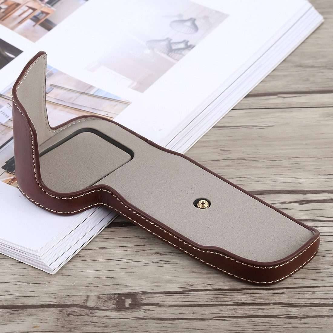 1/4 inch Thread PU Leather Camera Half Case Base for Canon EOS 5D Mark IV / 5D Mark III(Coffee)