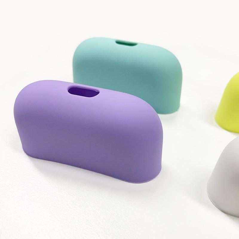 For Apple AirPods Pro Ultra-thin Liquid Silicone Wireless Earphone Protective Case(White)