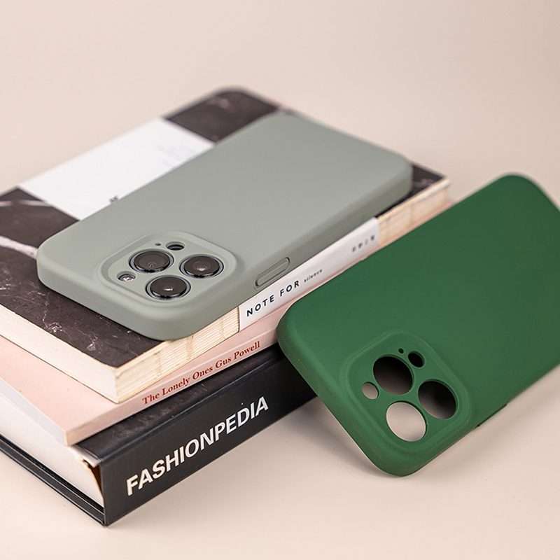 For iPhone 12 Pro Max Pure Color Liquid Silicone Fine Pore Phone Case(Black Currant)