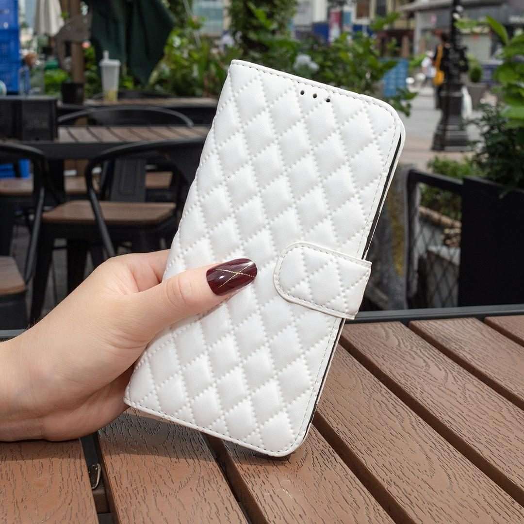 For Infinix Hot 60 Pro+ 4G Diamond Lattice Wallet Flip Leather Phone Case(White)