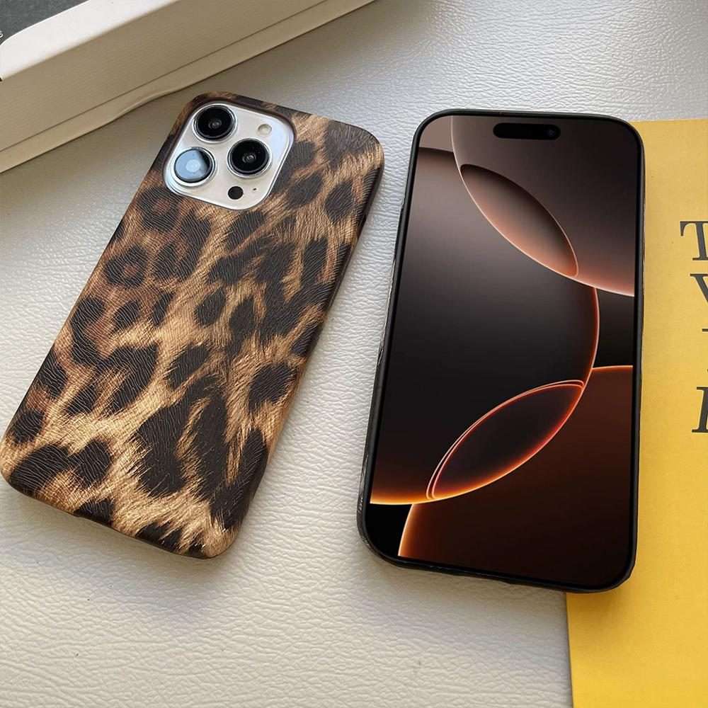 For iPhone 15 Pro Leopard Print Leather-Textured PU Phone Case(Silver)