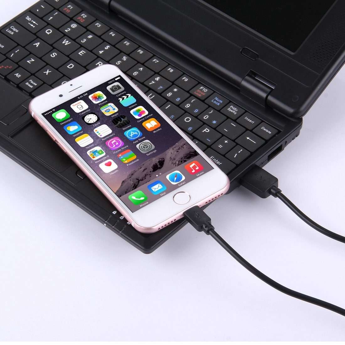 4 PCS HAWEEL 1m High Speed 8 pin to USB Sync and Charging Cable Kit for iPhone, iPad(Black)