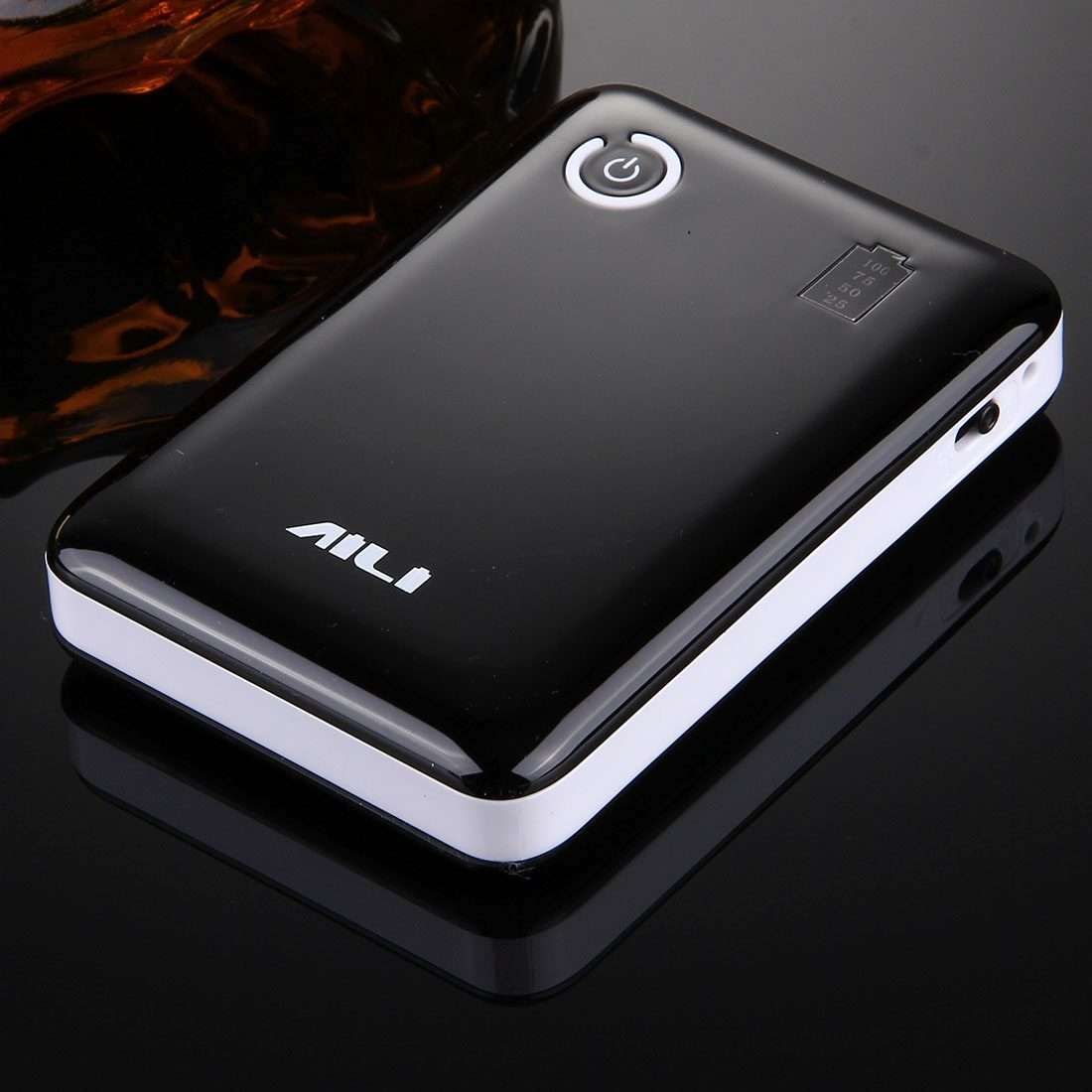 Portable High-efficiency 4 x 18650 Batteries Plastic Power Bank Shell ... (Random Color Delivery)