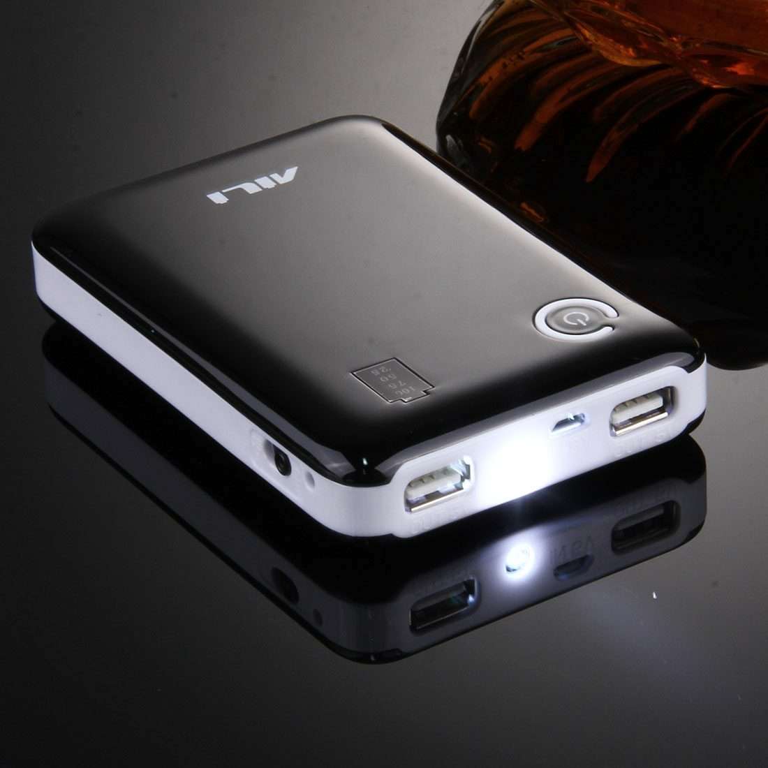 Portable High-efficiency 4 x 18650 Batteries Plastic Power Bank Shell ... (Random Color Delivery)