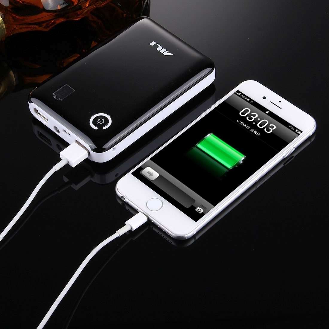 Portable High-efficiency 4 x 18650 Batteries Plastic Power Bank Shell ... (Random Color Delivery)