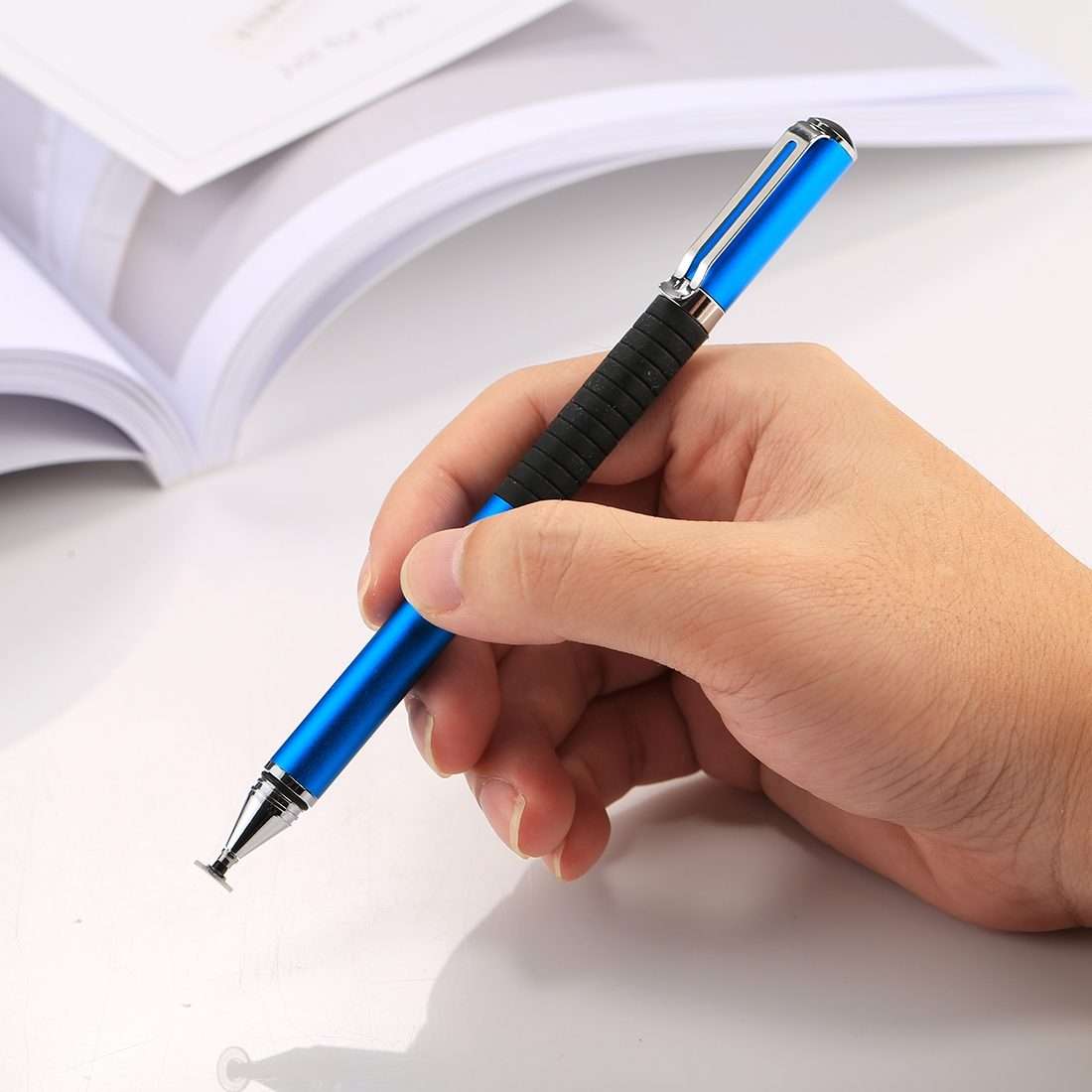 Universal 2 in 1 Multifunction Round Thin Tip Capacitive Touch Screen Stylus Pen