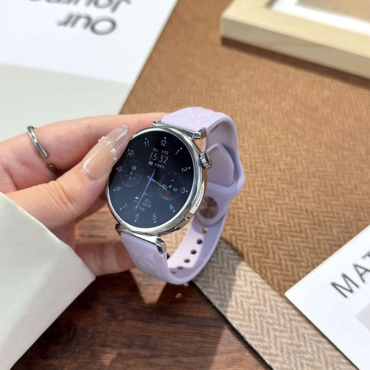 18mm Slim Reverse Buckle Ice Crystal Silicone Watch Band(White)