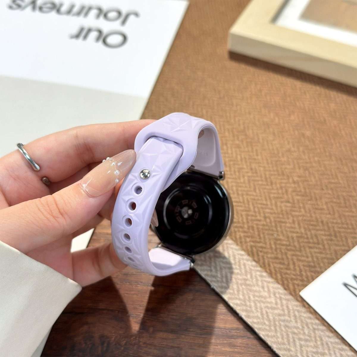 18mm Slim Reverse Buckle Ice Crystal Silicone Watch Band(White)