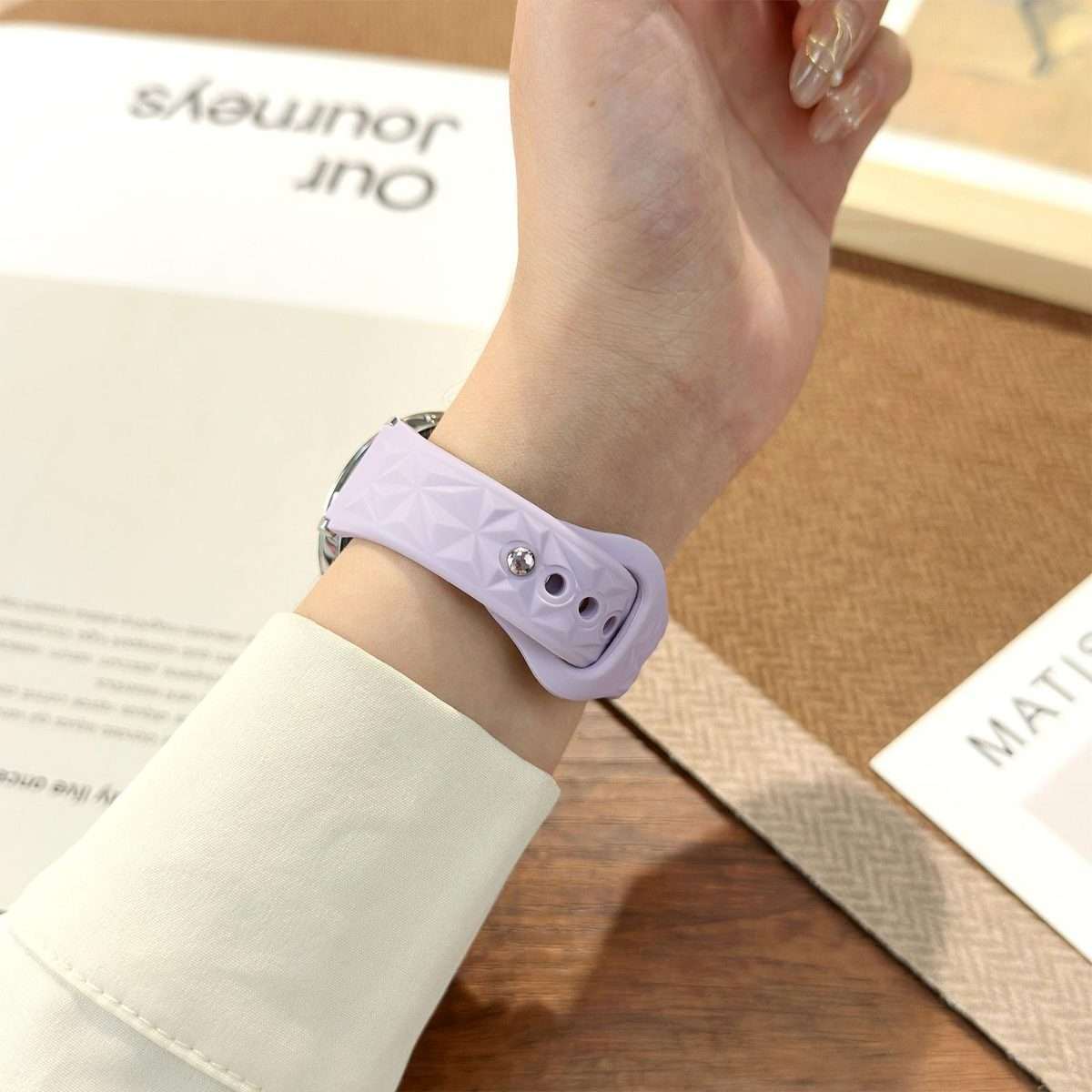 18mm Slim Reverse Buckle Ice Crystal Silicone Watch Band(White)