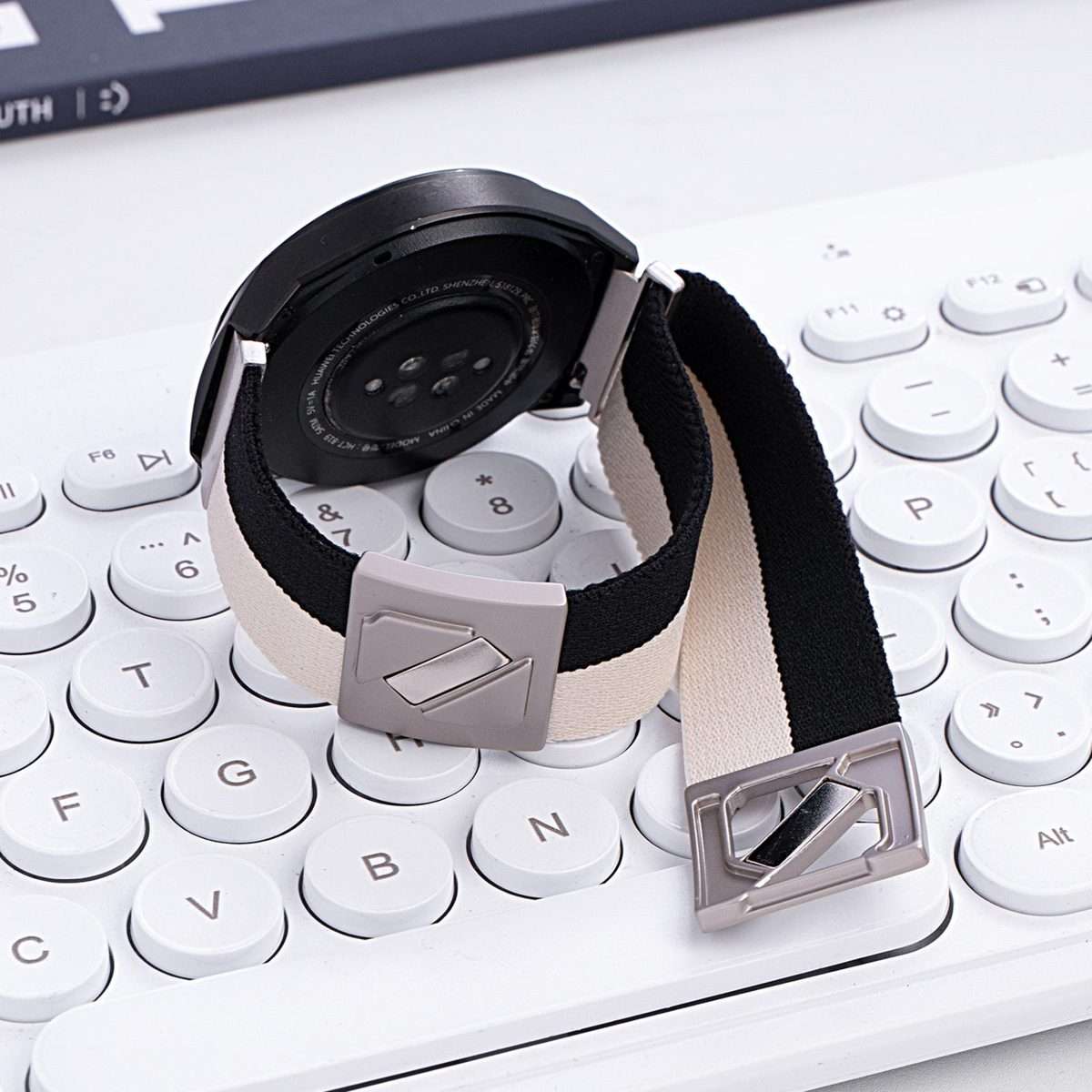 22mm Z-Shaped Magnetic Clasp Two Color Nylon Watch Band(Starlight Green)