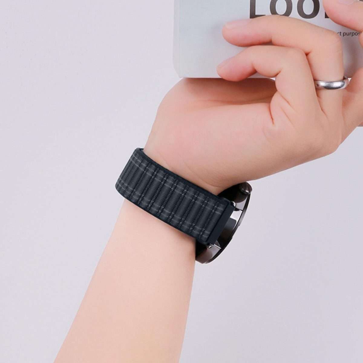 20mm Press Button Wave Texture Nylon Hook And Loop Fastener Watch Band(Pinkish White)