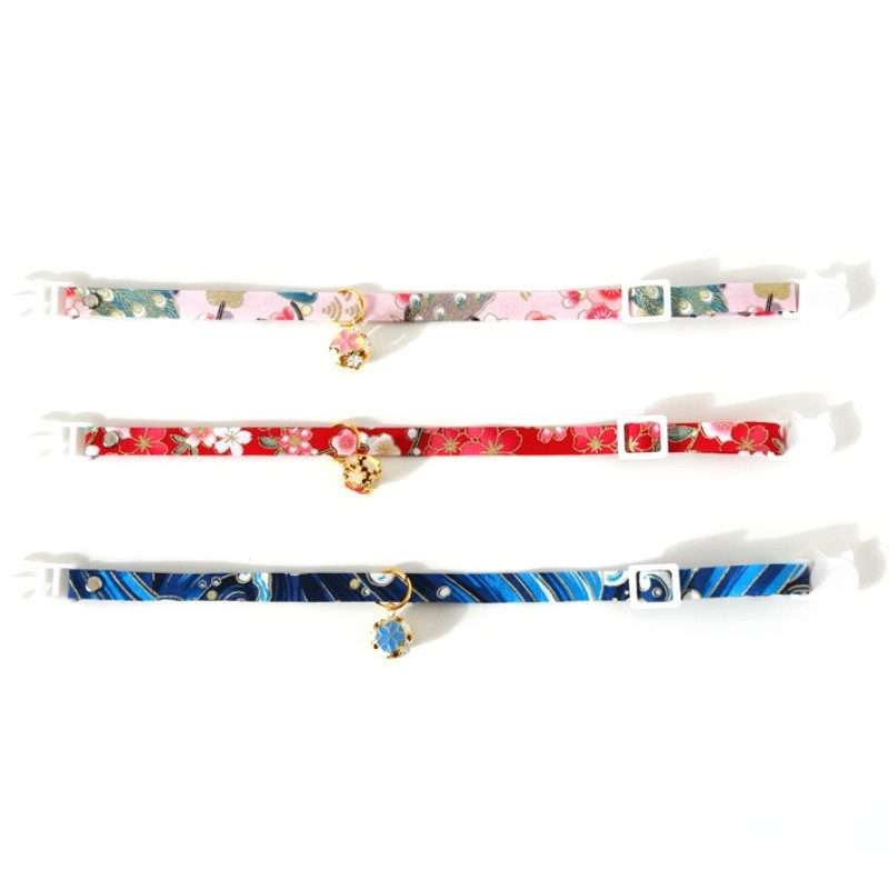 Adjustable Pet Flower Hollow Bell Collar Cat Dog Collar Accessories, Specification: S 1 ... (Pink)