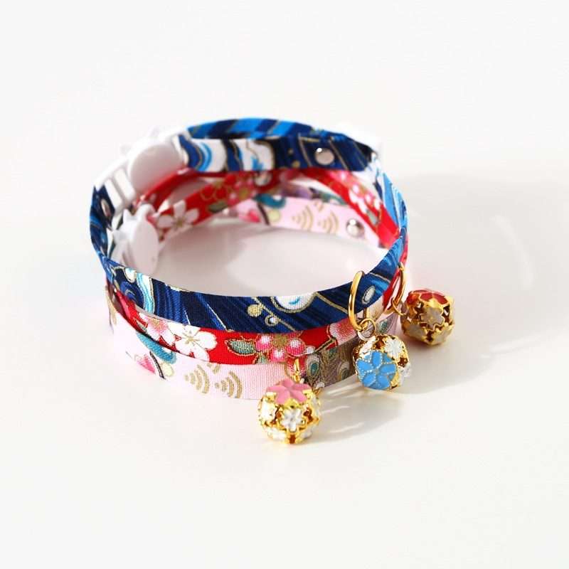 Adjustable Pet Flower Hollow Bell Collar Cat Dog Collar Accessories, Specification: S 1 ... (Blue)