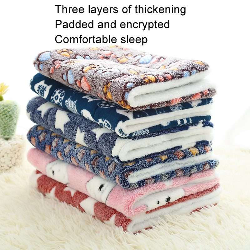 32x25cm Thickened Pet Cushion Cat Dog Blanket Pet Bed(Blue Stars)