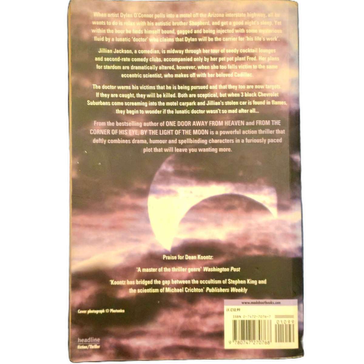 By the Light of the Moon - Dean Koontz