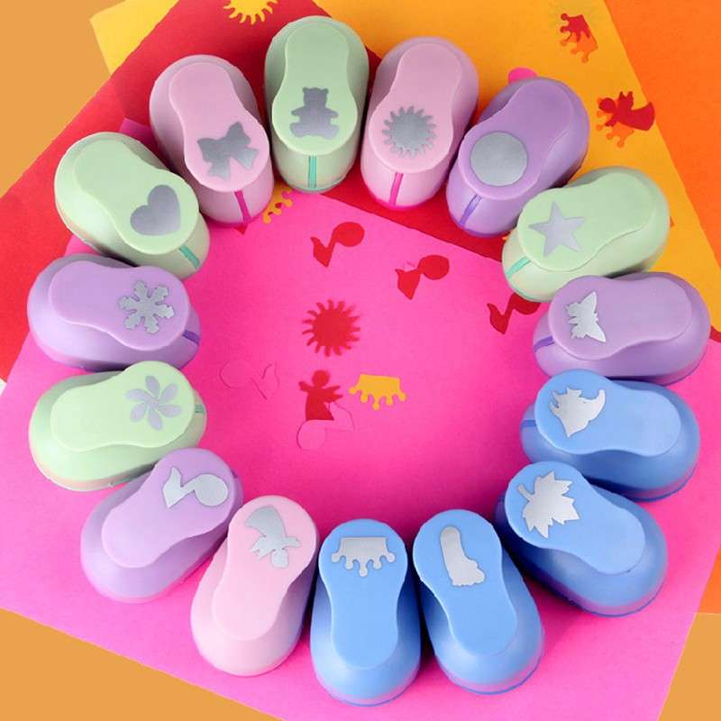 Mini Paper Punch Hole Puncher DIY Scrapbook Cards Art Cutter Tool 7*4.2*5.5cm Multi-patterns 2.5cm