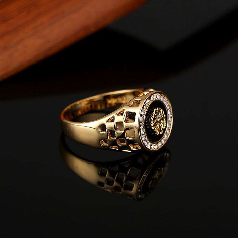 Vintage Zinc Alloy Men`s Jewelry Lion Head Rhinestones Gothic Finger Ring for Men