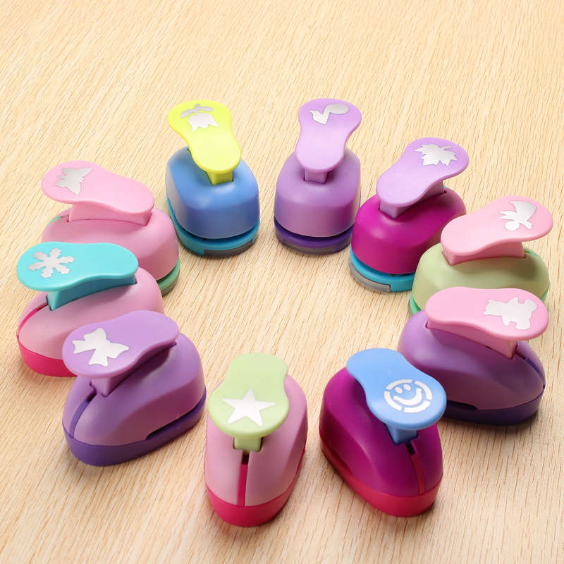 Mini Paper Punch Hole Puncher DIY Scrapbook Cards Art Cutter Tool 7*4.2*5.5cm Multi-patterns 2.5cm