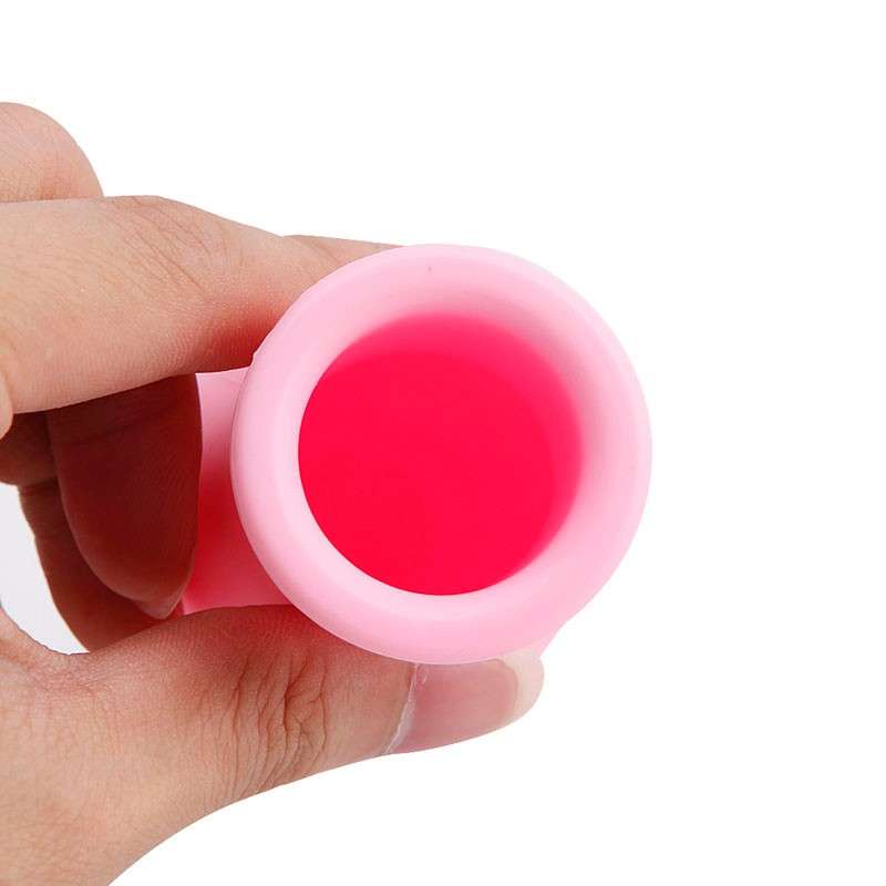 Women Silicone Sexy Lips Plumper Natural Fuller Pouty Smooth Lip Plump Enhancer Tool