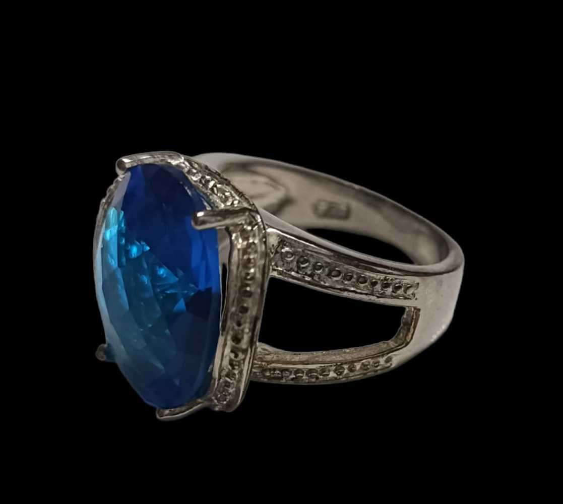 925 Sterling Silver Vintage Ring, Beautiful Big Blue Sone