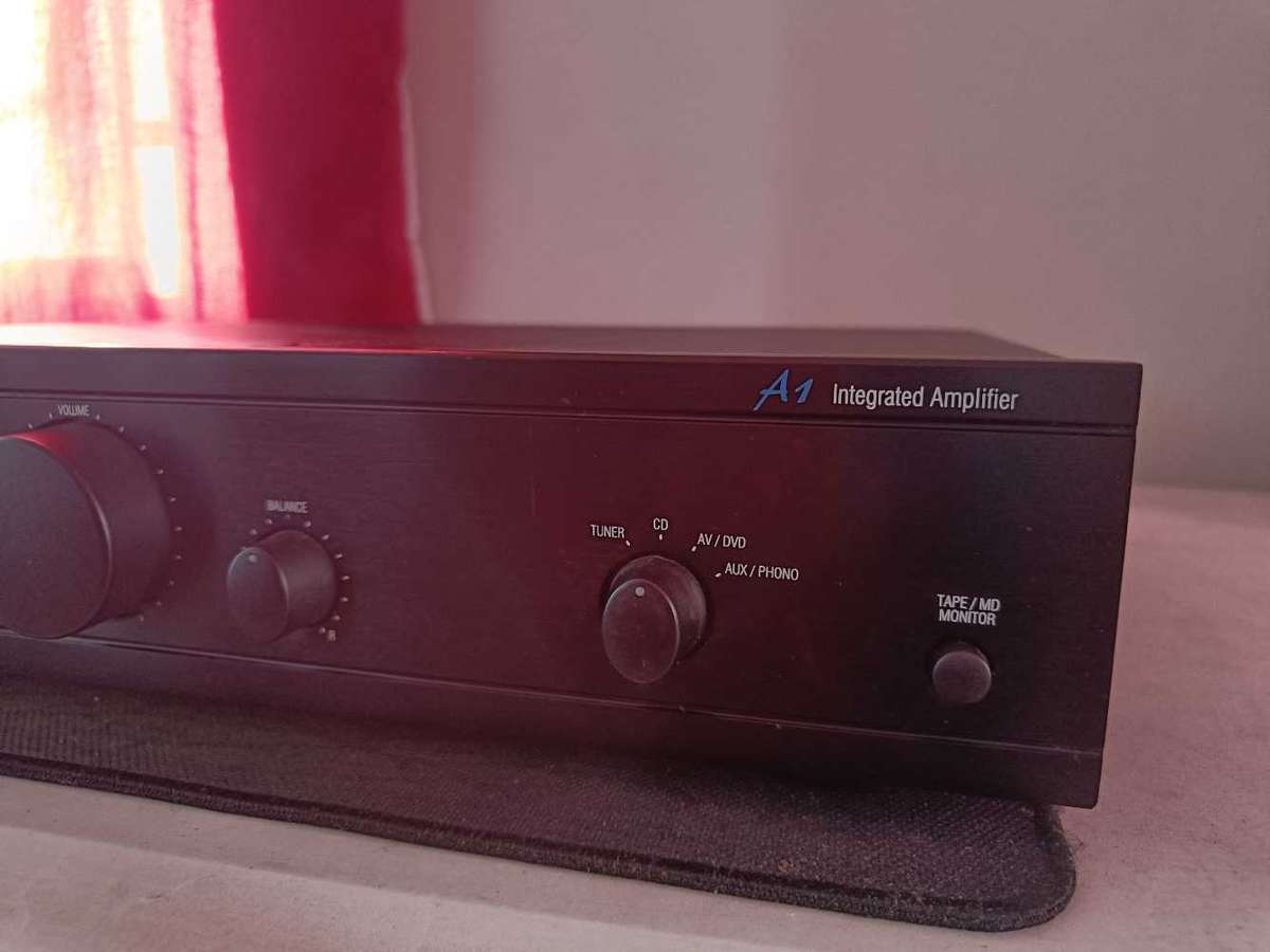 Cambridge audio A1 Stereo Amplifier