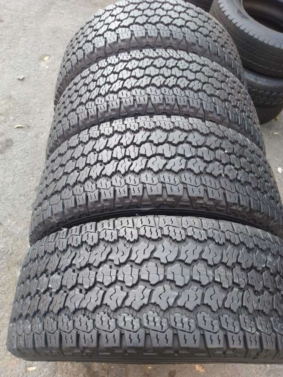 265/60/18 Goodyear Wranglar AT. Great Condition
